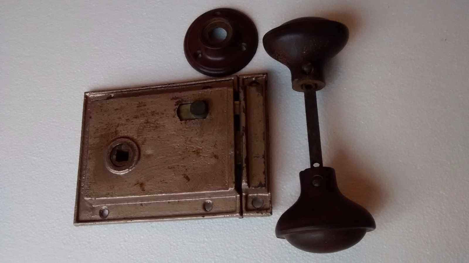 1930 Bakelite Door Knobs1930s Vintage Door Lock Keep With Original inside dimensions 1600 X 898