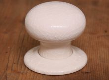 Ceramic Door Knobs Cream Crackle Glaze inside measurements 1000 X 1000