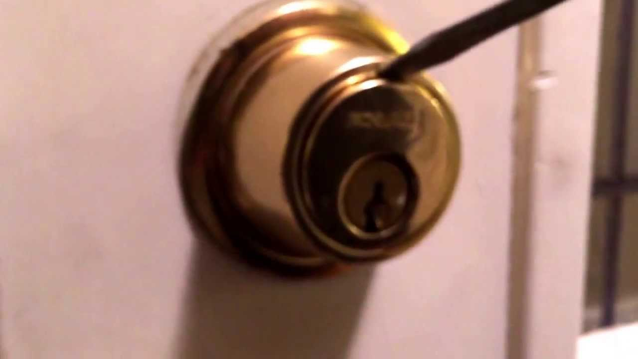 Removing Schlage Double Cylinder Aka Double Keyed Deadbolt Cover in dimensions 1280 X 720