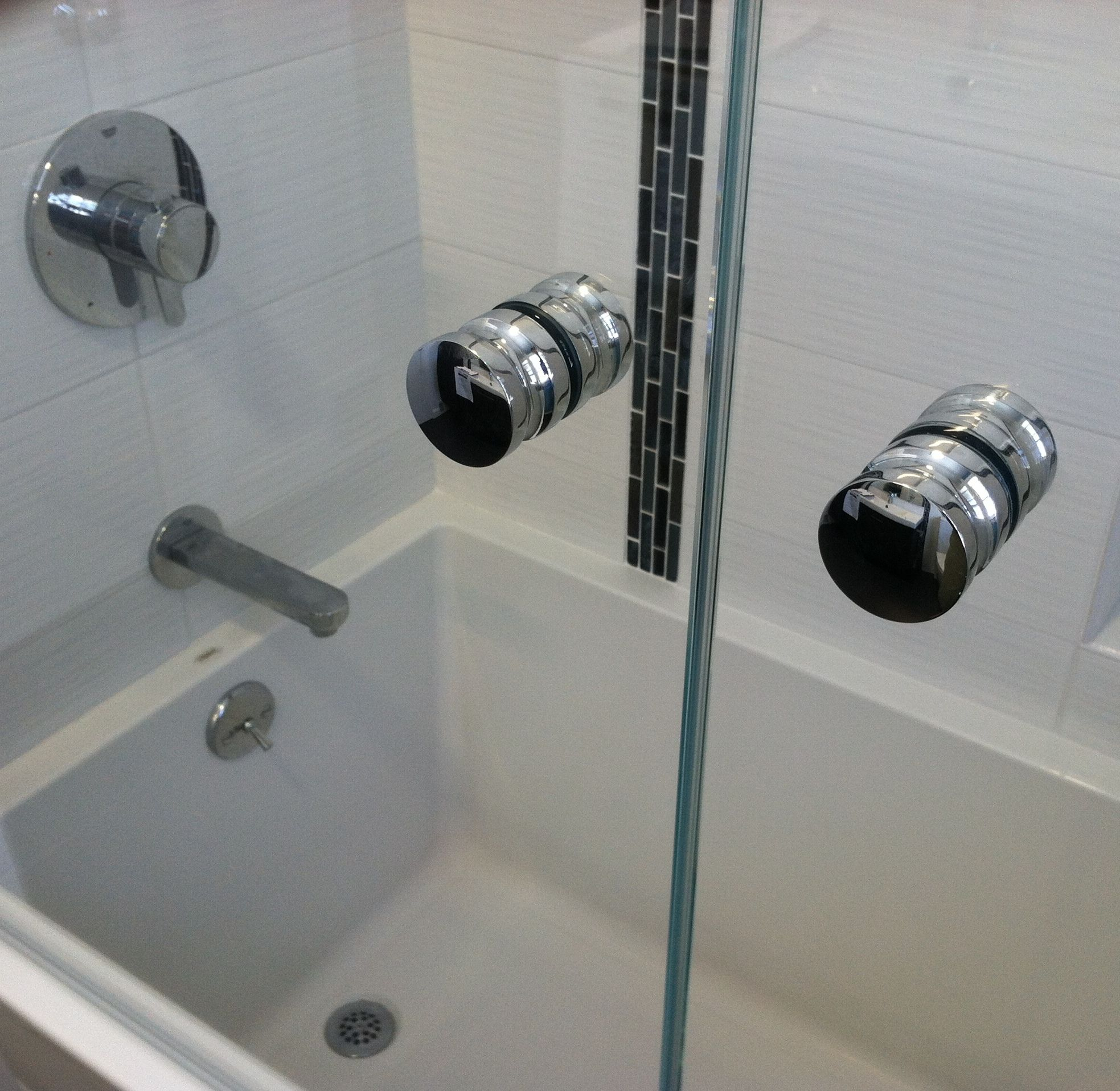 Shower Door Knobs These Easy To Grip Knobs Are Excellent For French pertaining to measurements 1967 X 1916