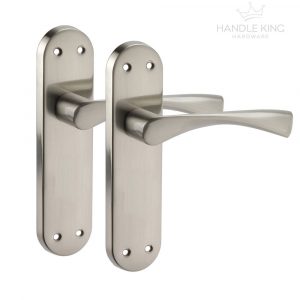 Winged Internal Chrome Door Handles On Backplate Brushed Chrome for proportions 1000 X 1000
