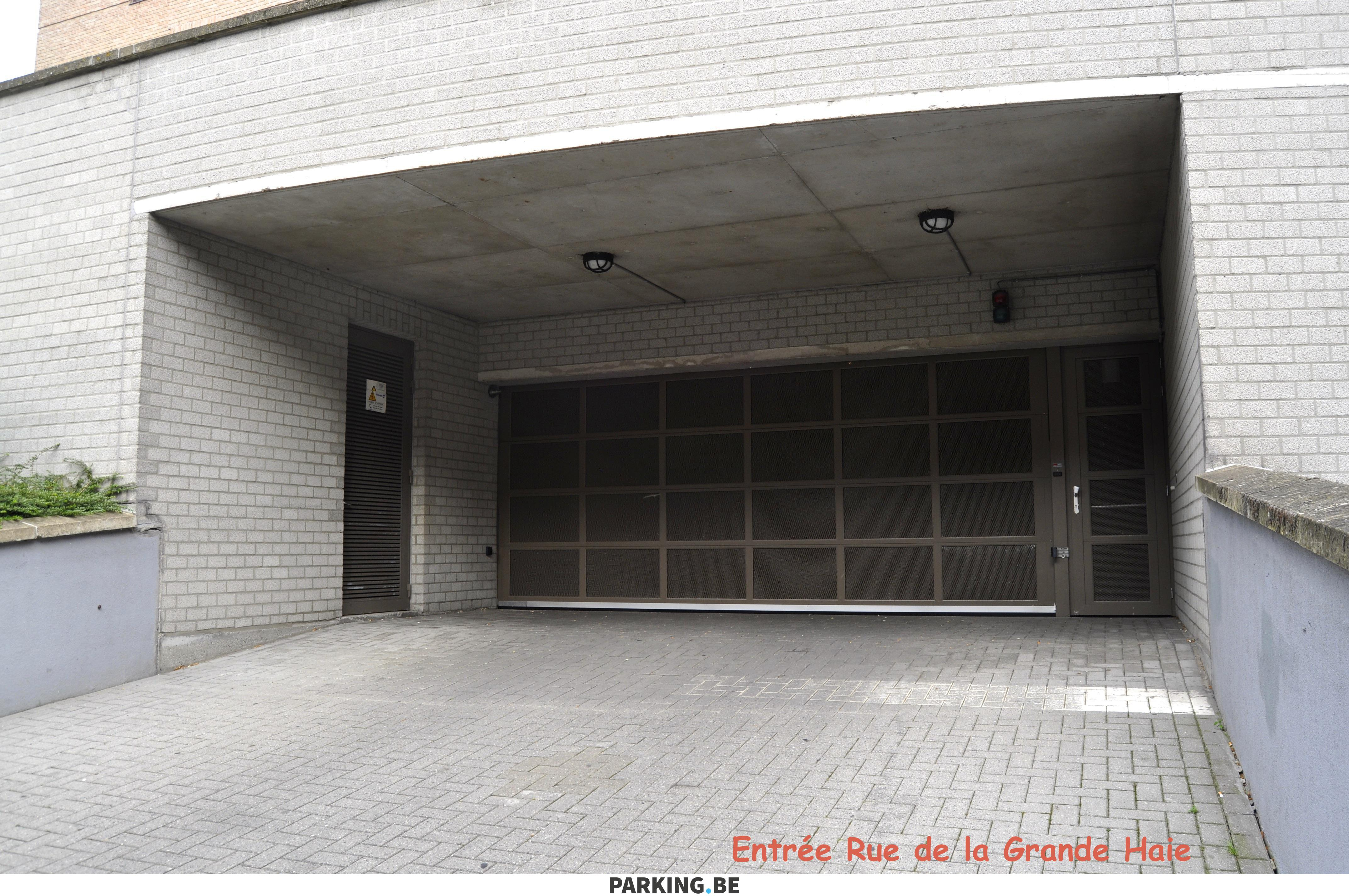 Etterbeek Cours Saint Michel Mtro Thieffry Emplacement De Parking inside measurements 4288 X 2848