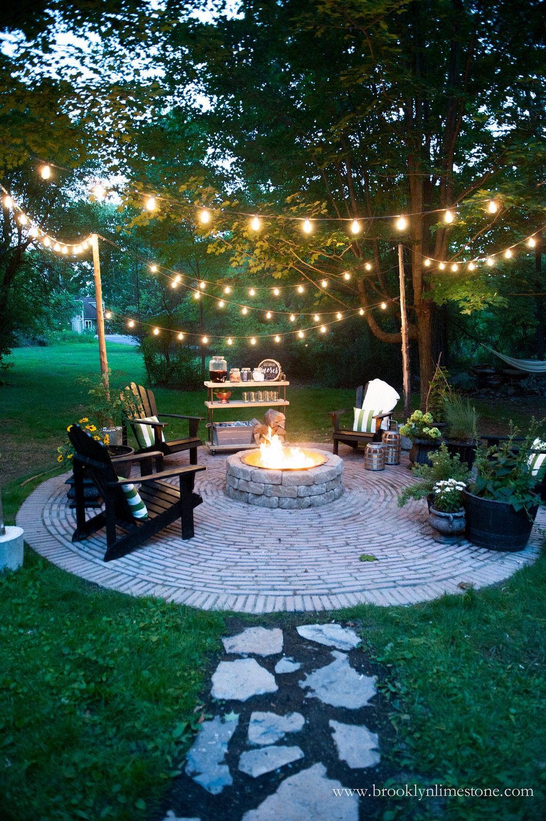 18 Fire Pit Ideas For Your Backyard within dimensions 1065 X 1600
