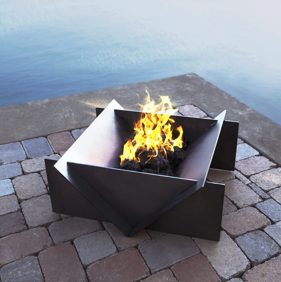 Fire Pit Table And Chairs Outdoor Gas Fire Pit Designs Making A Fire throughout proportions 945 X 946