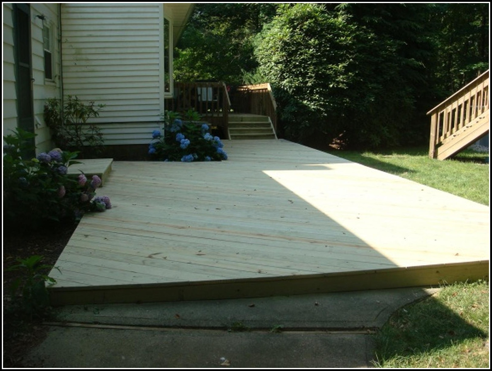Floating Deck Over Concrete Patio Decks Home Decorating Ideas with regard to size 1620 X 1220