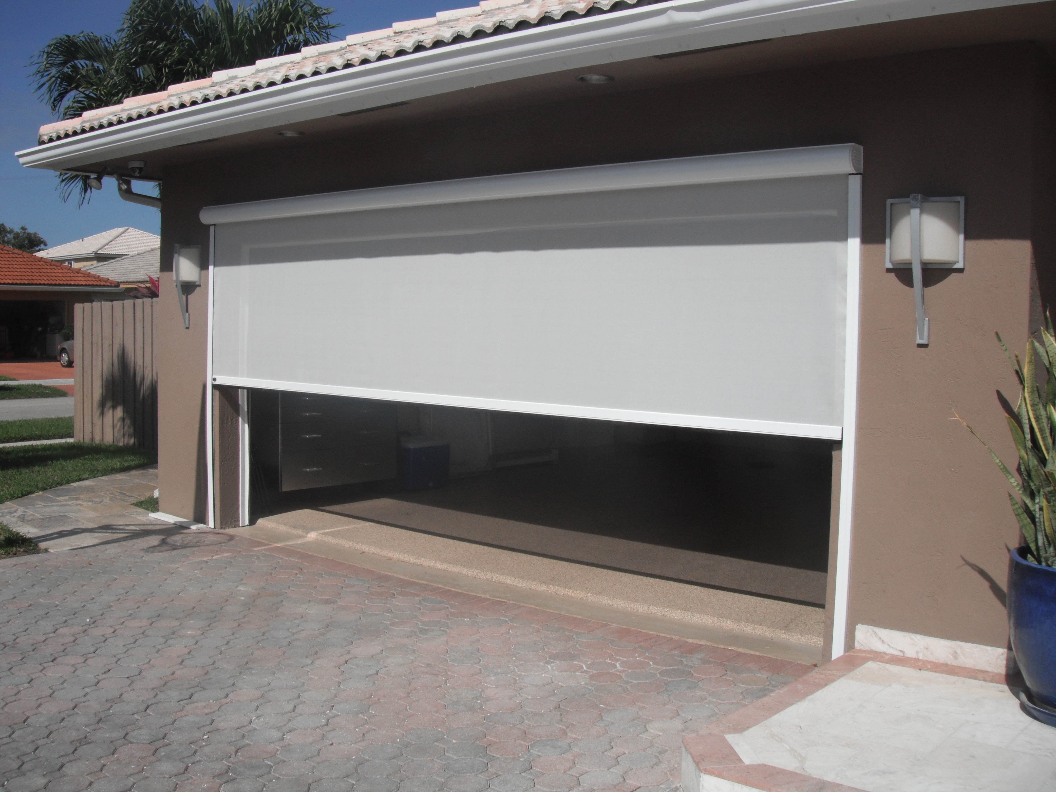 Garage Door Screens Sentinel Retractable Screens with regard to proportions 4000 X 3000