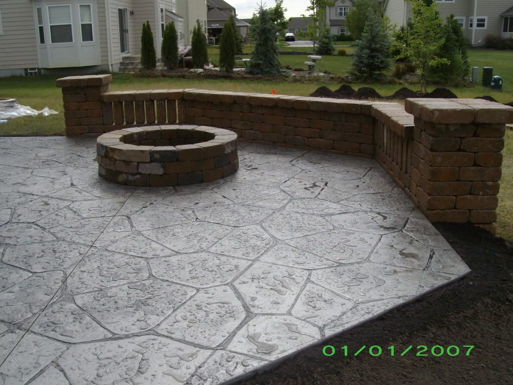Like The Design And Size Backyard Deck Patio Concrete Patio in size 1024 X 768