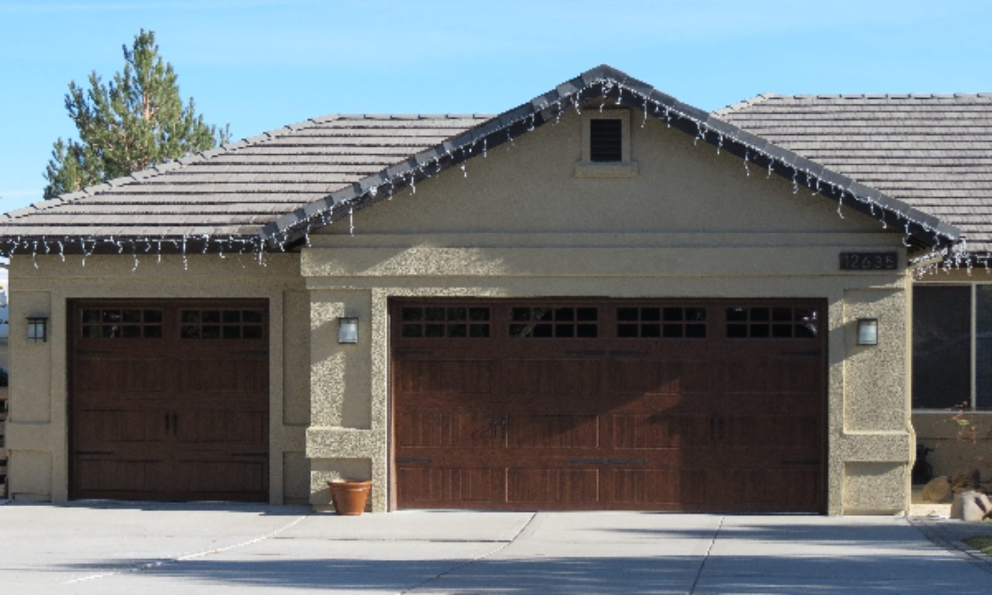 Nevada Overhead Door Company Helping To Secure Our Community For in sizing 2000 X 1200