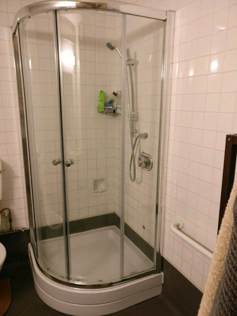 Shower Enclosure Tray And Riser In Irvine North Ayrshire Gumtree inside dimensions 768 X 1024