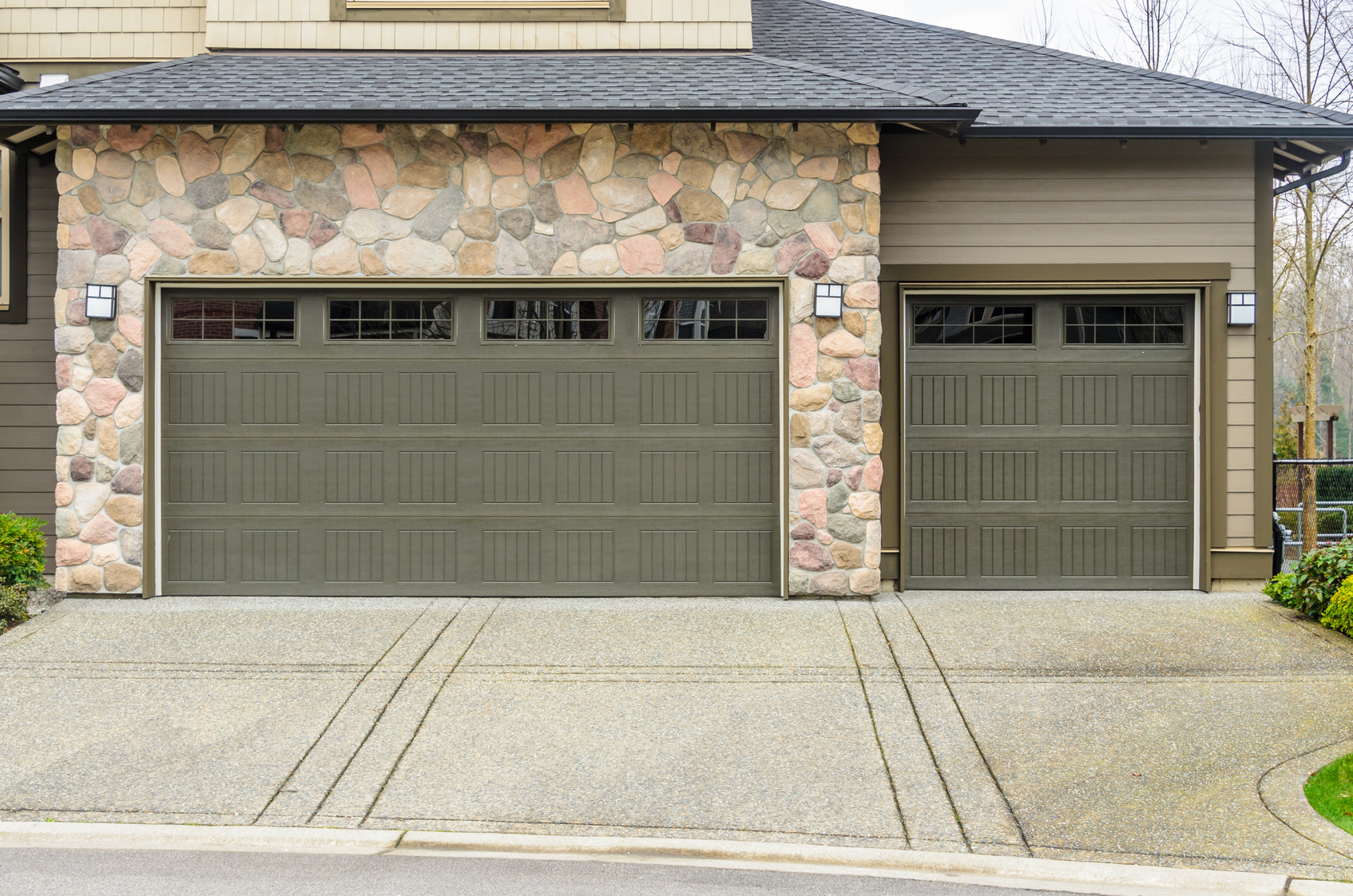 Tips For Finding The Best Garage Door regarding proportions 1694 X 1122