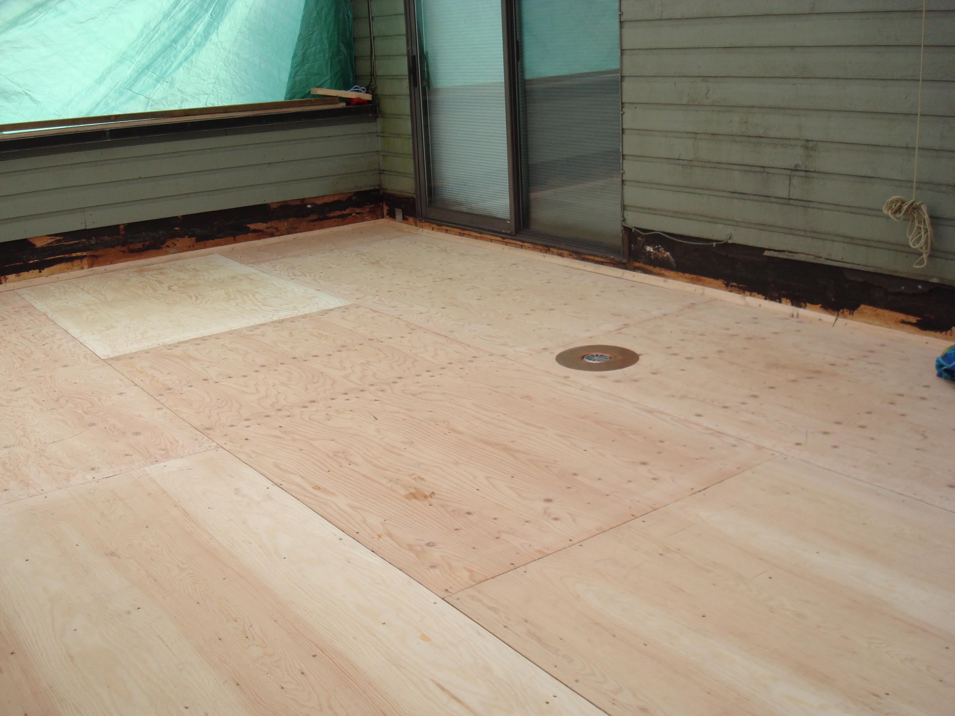 Waterproofing Plywood Decks Deck Coating Deck Repair pertaining to proportions 3072 X 2304