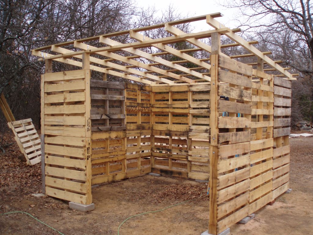 Wood Pallet Shed Project for measurements 1024 X 768